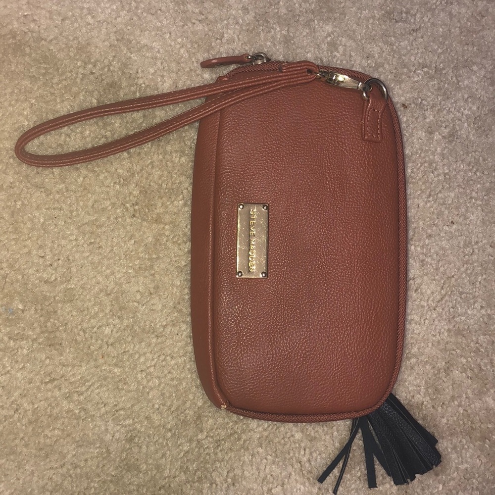 Steve Madden Wristlet